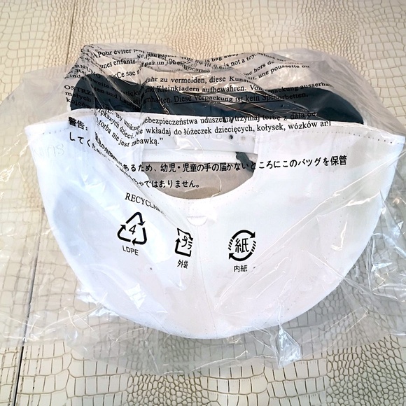 (Sold Out) Tiger Woods Sun Day Red Jupiter Mid Hat- White (Regular) - Picture 3 of 10